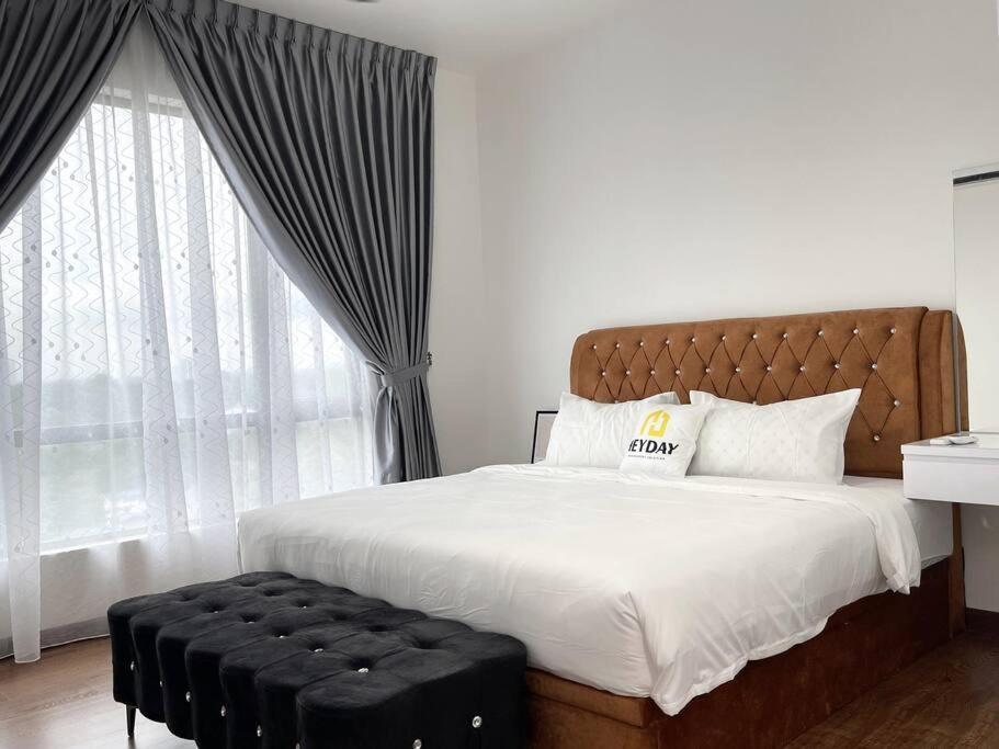 Modern Family 4bed3bath Pangsapuri Johor Bahru